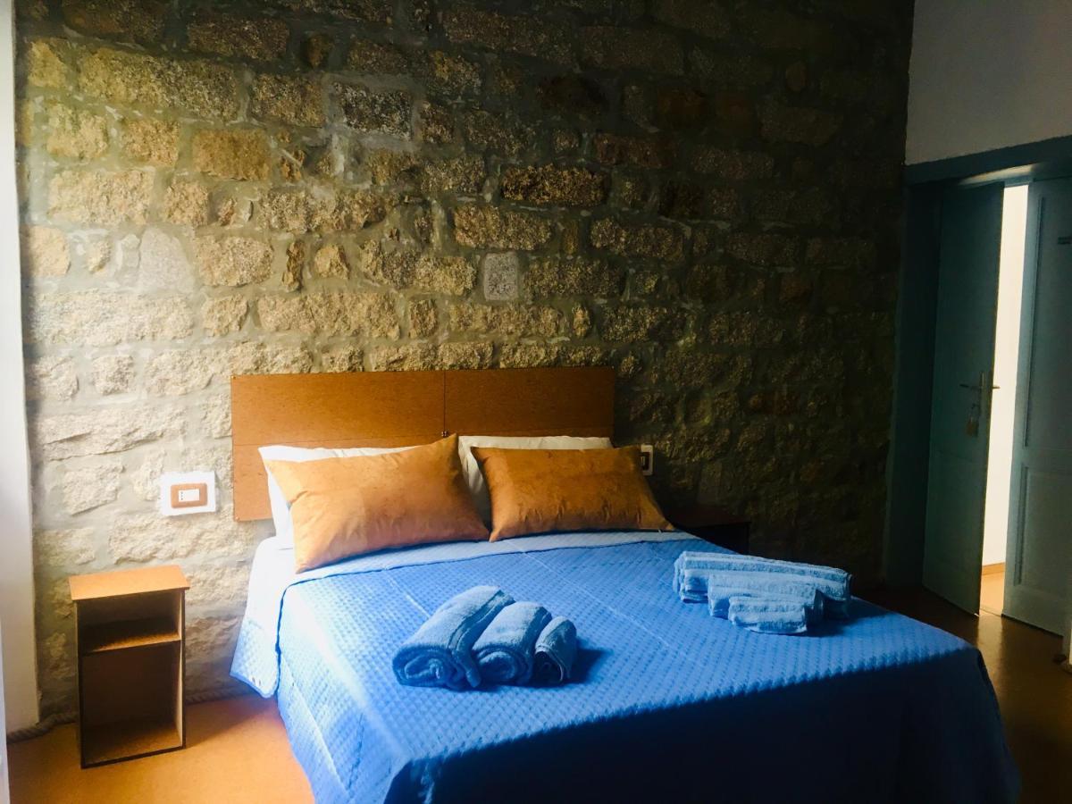 La Vecchia Posta B&B Calangianus Exterior foto